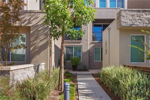 Photo of 274 Novel, Irvine, CA 92618 (MLS # RS25220593) Photo of 274 Novel, Irvine, CA 92618 (MLS # RS25220593)