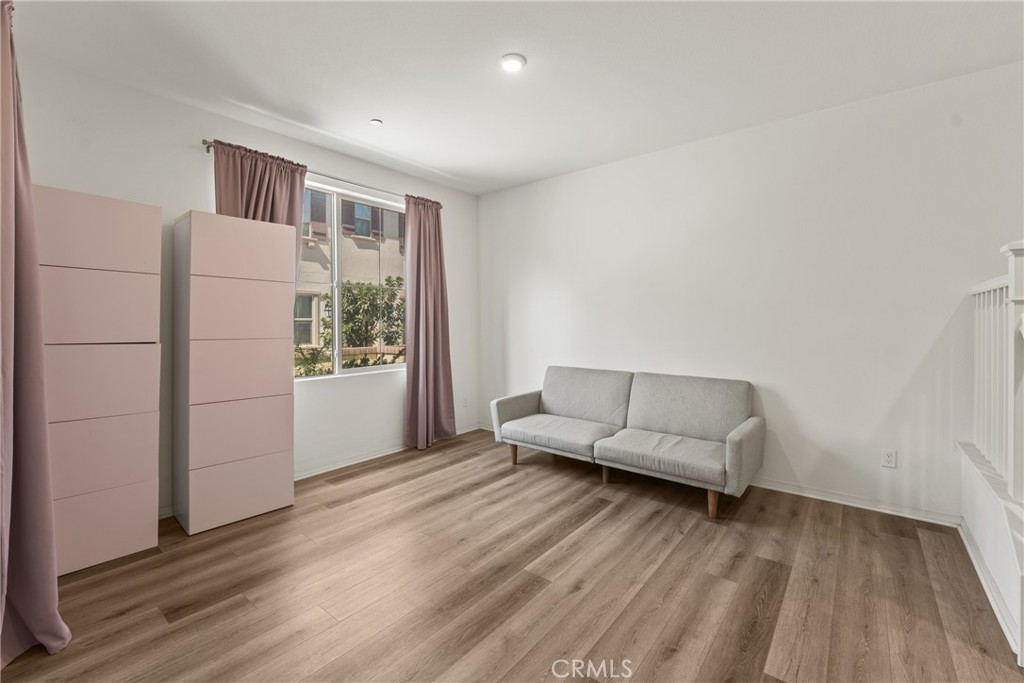 2845 E Berry Loop Privado 33