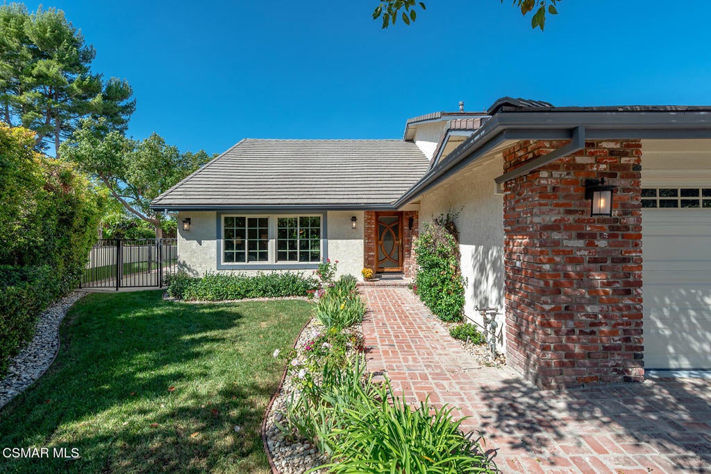 3877 Sunset Knolls Drive
