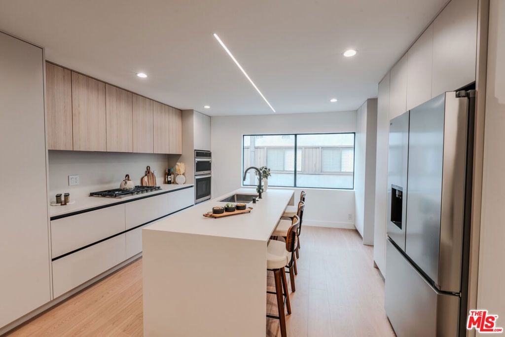 Photo of 4622 Glencoe Avenue #4, Marina Del Rey, CA 90292 (MLS # 26642335)