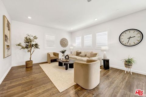 17028 Zion Santa Clarita CA 91387