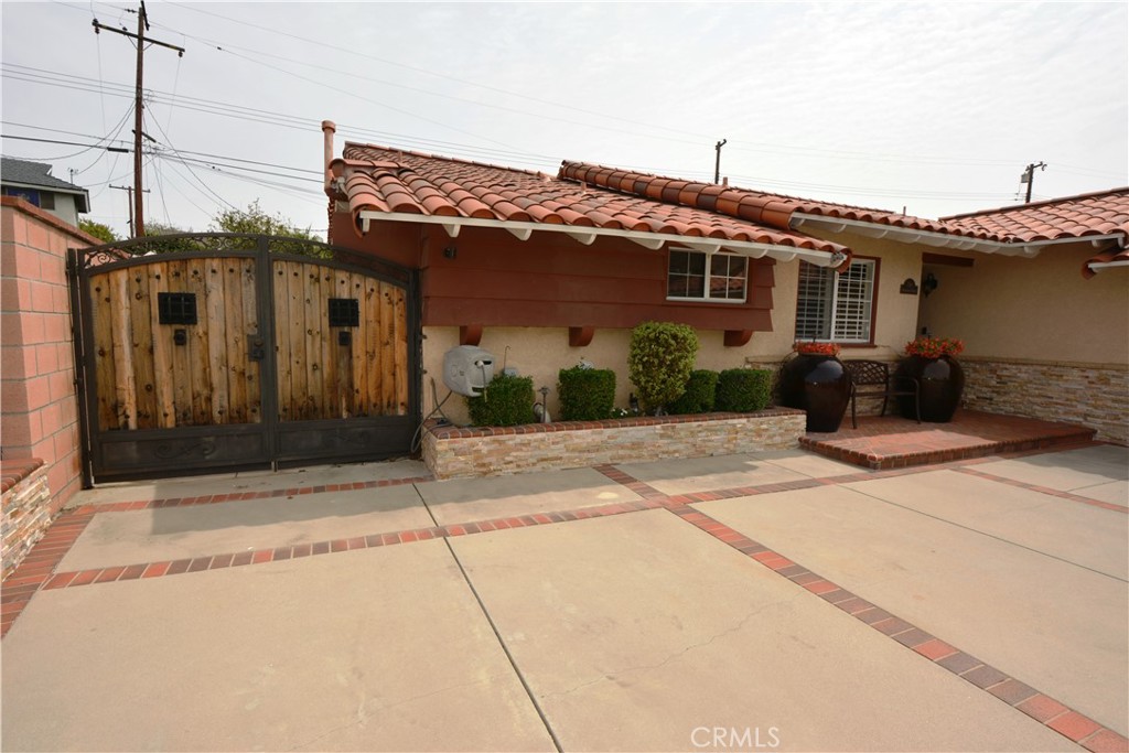 780 Ridgehaven Drive