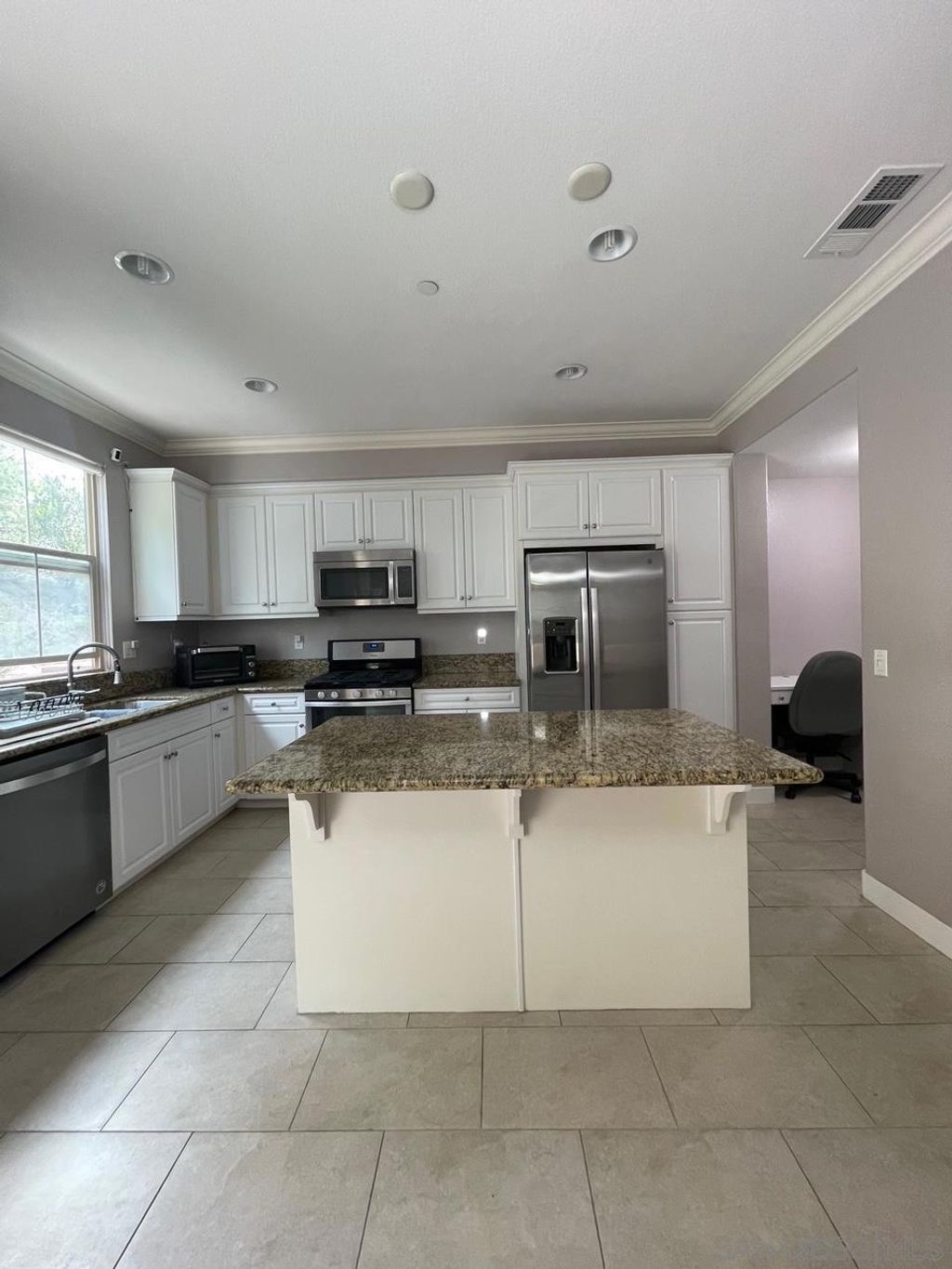 Photo of 1883 Aquamarine Ct Ct #7, Chula Vista, CA 91913 (MLS # 250041660SD)