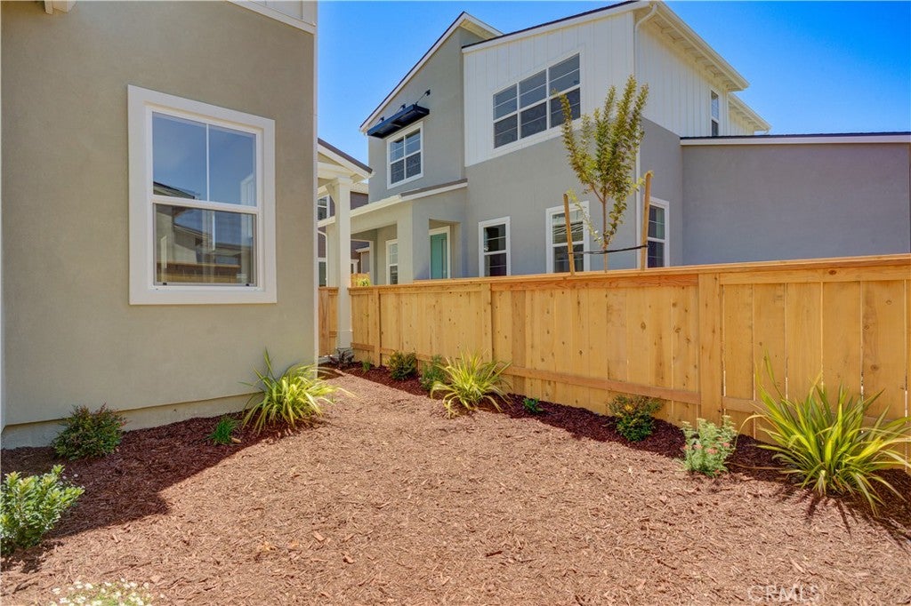 215 Kitty Hawk Court