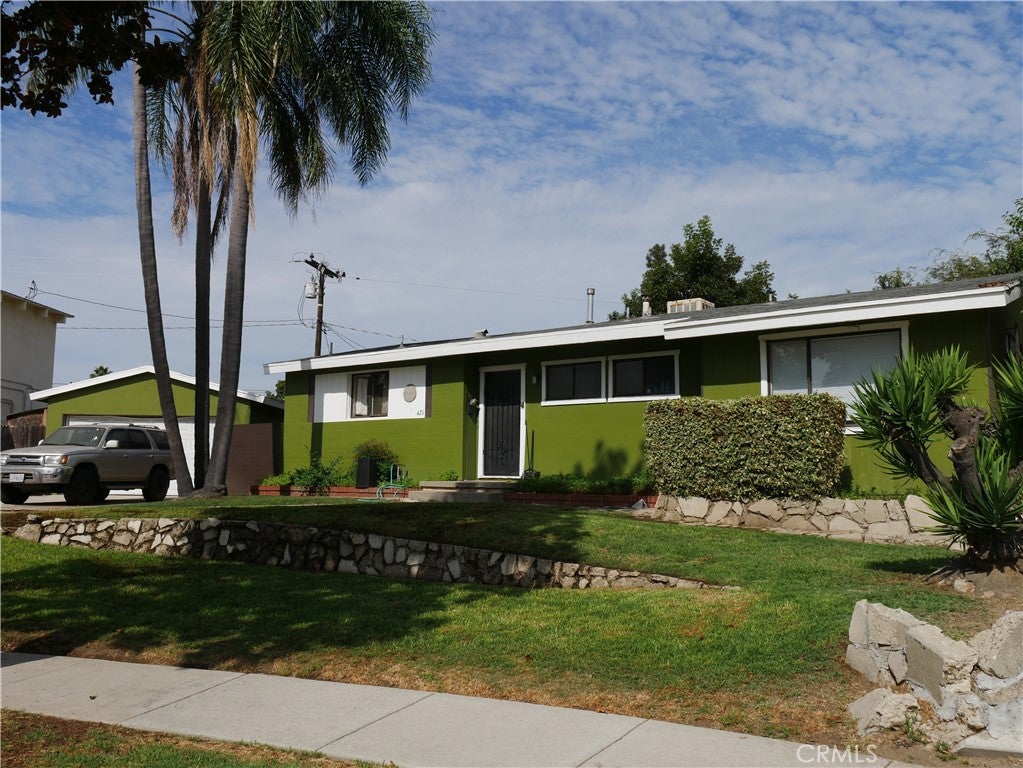 421 N Michael