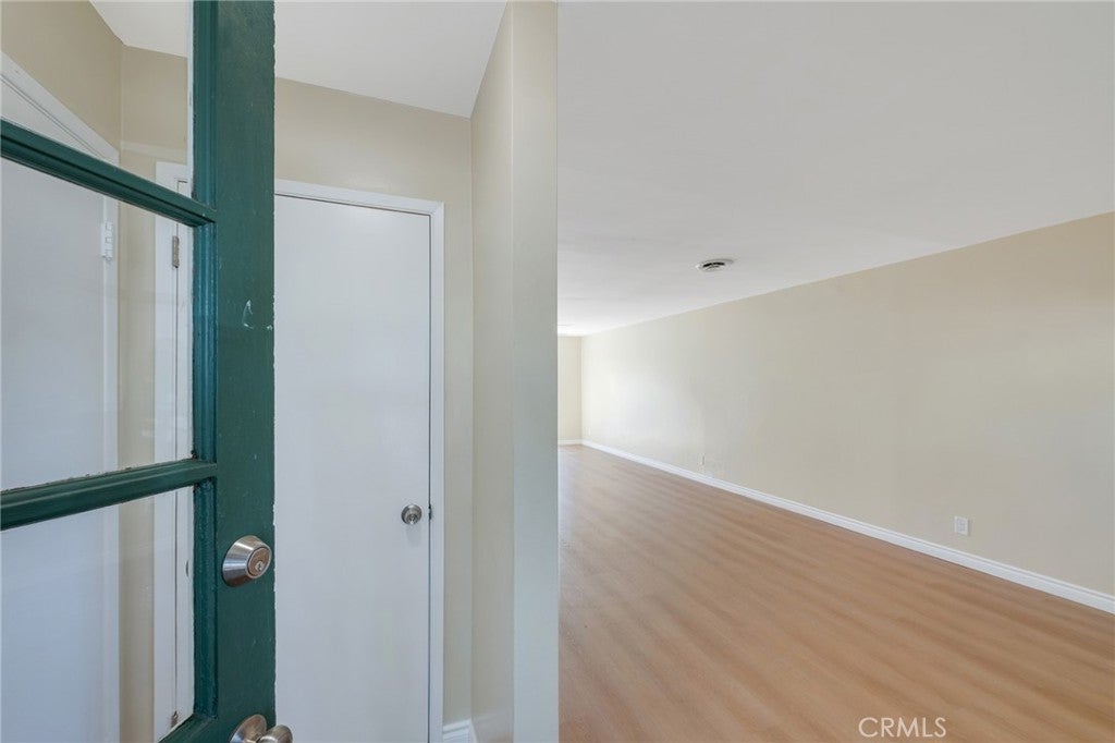 410 N Cerritos