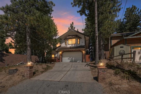 31310 Oakleaf Ct, Running Springs, CA 92382 - MLS#: IG26204635