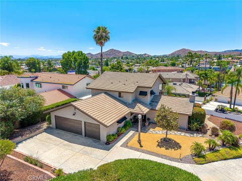 Photo of 22620 Blue Teal DR, Canyon Lake, CA 92587 (MLS # SW26133787)