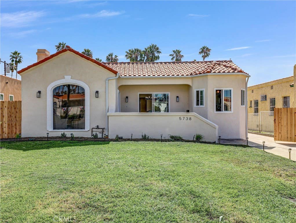 Photo of 5738 S Mullen Avenue, Los Angeles, CA 90043 (MLS # OC26144842)