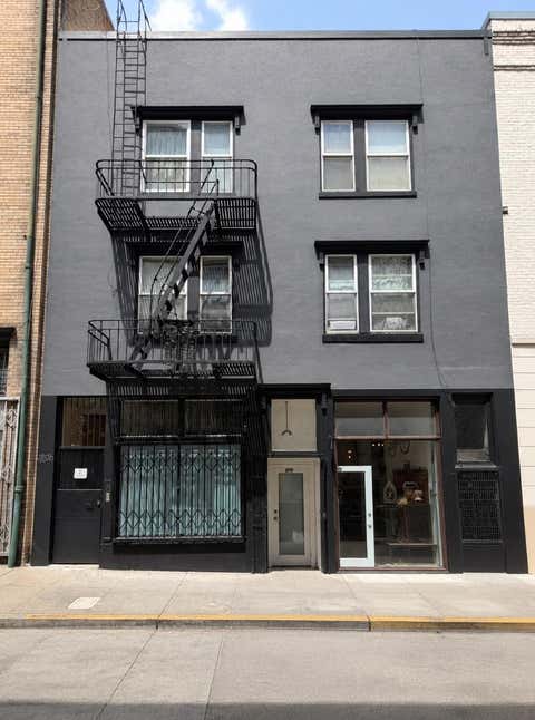 Photo of 670674 Commercial Street, San Francisco, CA 94111 (MLS # ML82053414)