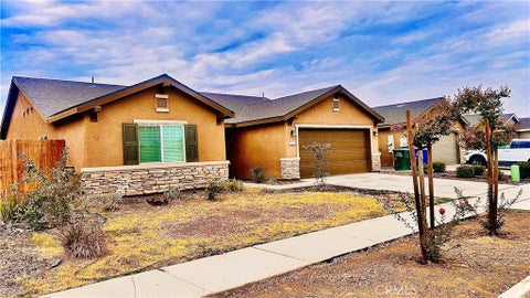 Photo of 2035 W Chianti Way Way, Hanford, CA 93230 (MLS # IG26158124)