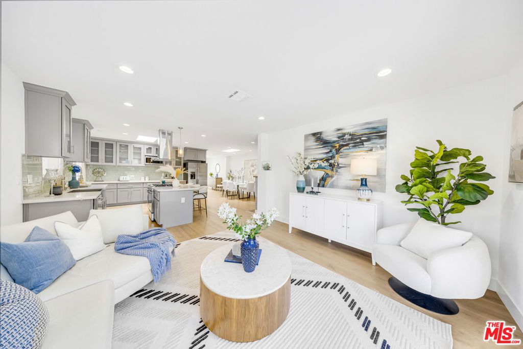 Photo of 11115 Greenlawn Avenue, Culver City, CA 90230 (MLS # 26672071)