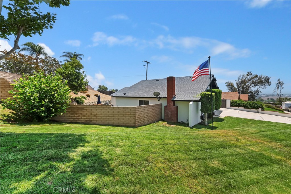 5996 Winncliff Drive