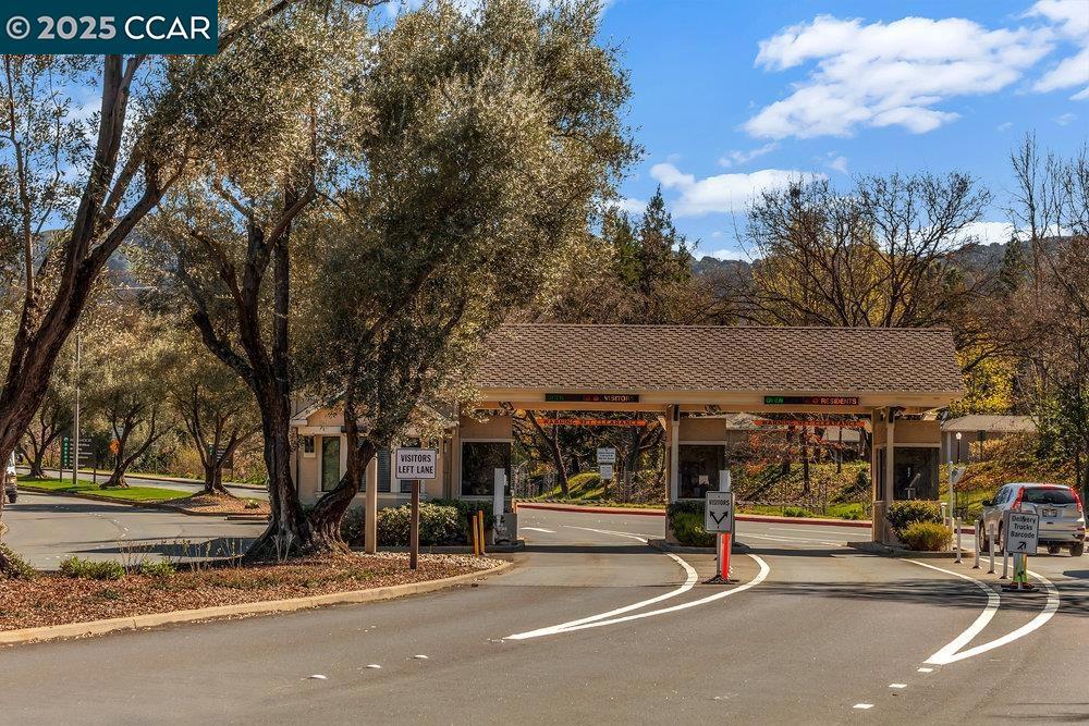 ROSSMOOR - Residential