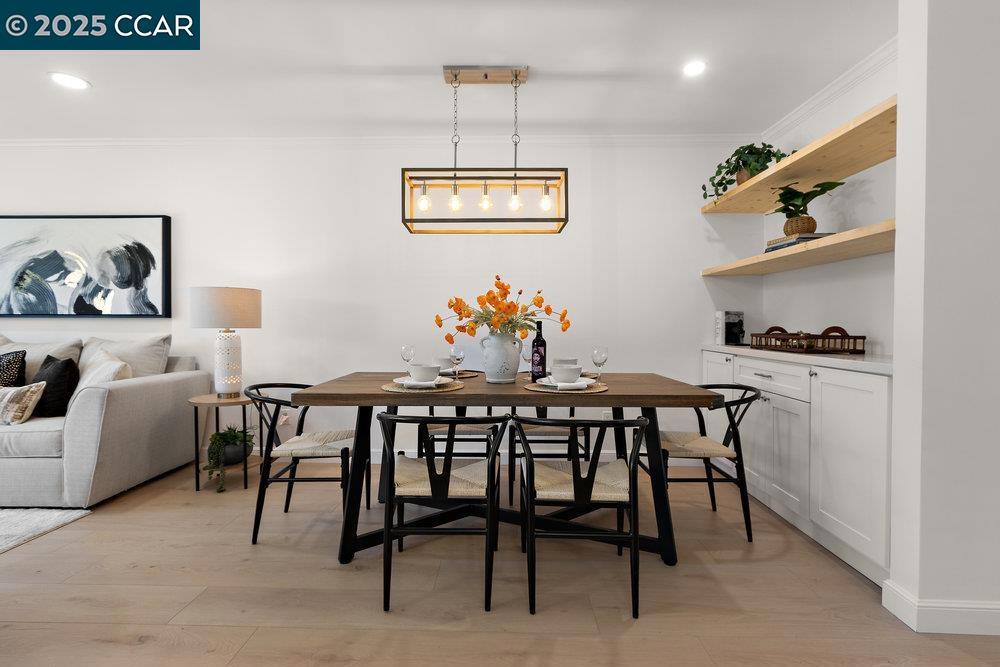 ROSSMOOR - Residential