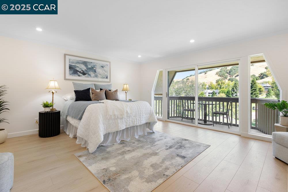 ROSSMOOR - Residential