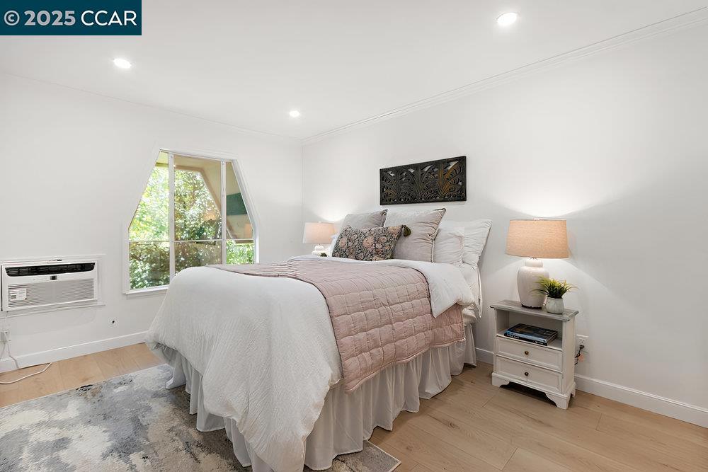 ROSSMOOR - Residential