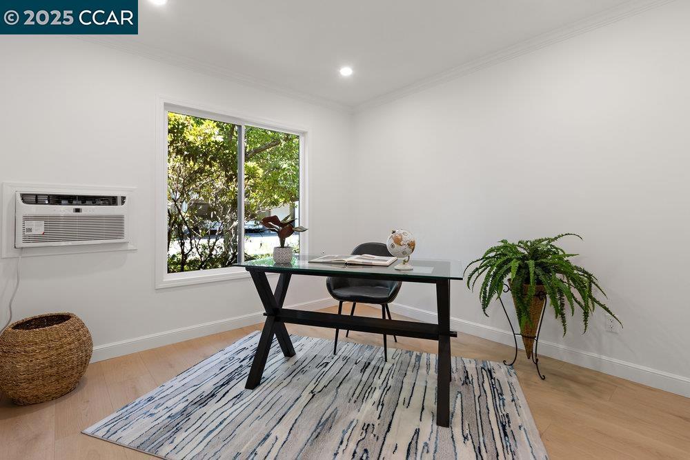 ROSSMOOR - Residential