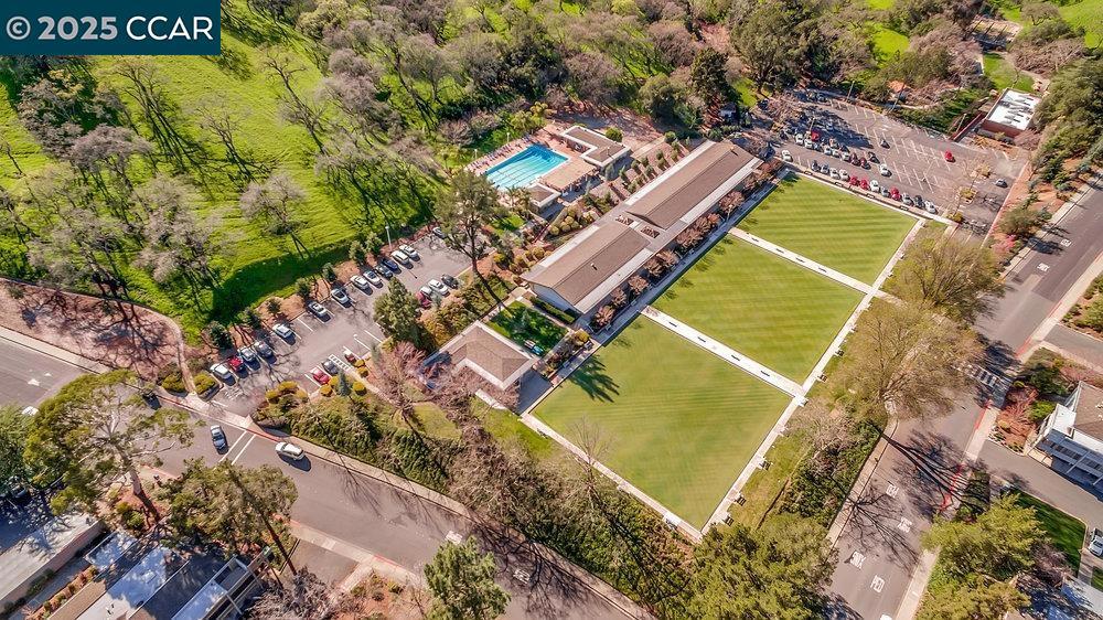 ROSSMOOR - Residential