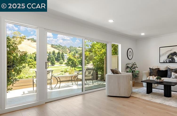 ROSSMOOR - Residential