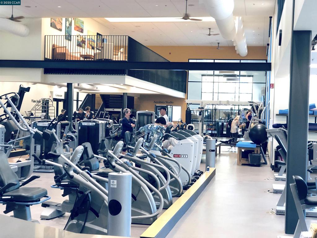 ROSSMOOR - Residential