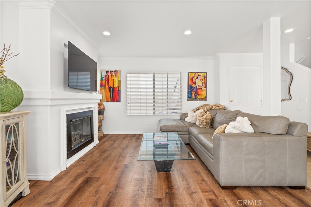 25513 Bayside