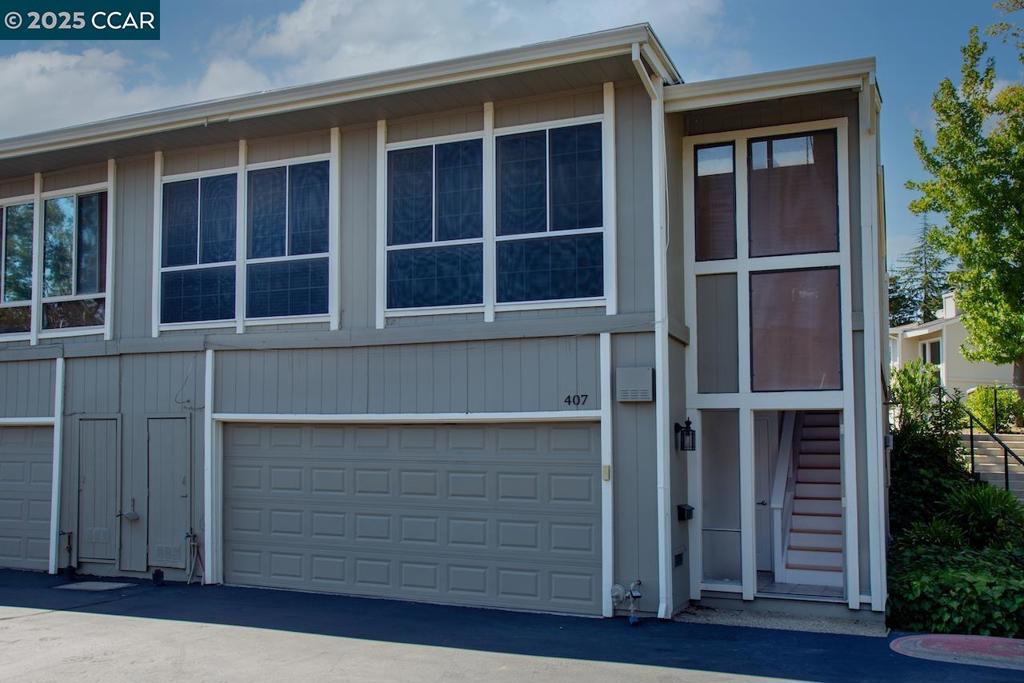 RIDGEVIEW - Residential