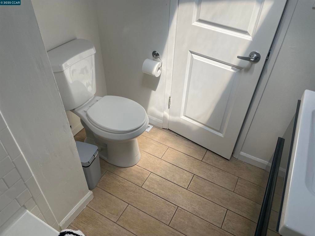 Photo of 407 Ridgeview dr Dr, Pleasant Hill, CA 94523 (MLS # 41115128)
