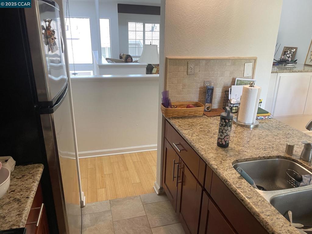 RIDGEVIEW - Residential