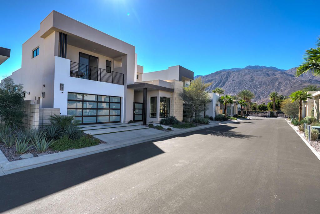 Photo of 1345 Vue Place, Palm Springs, CA 92262 (MLS # 219137152PS)