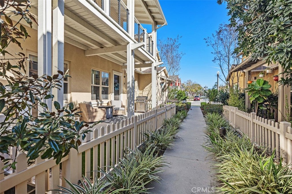 31 Promesa Avenue