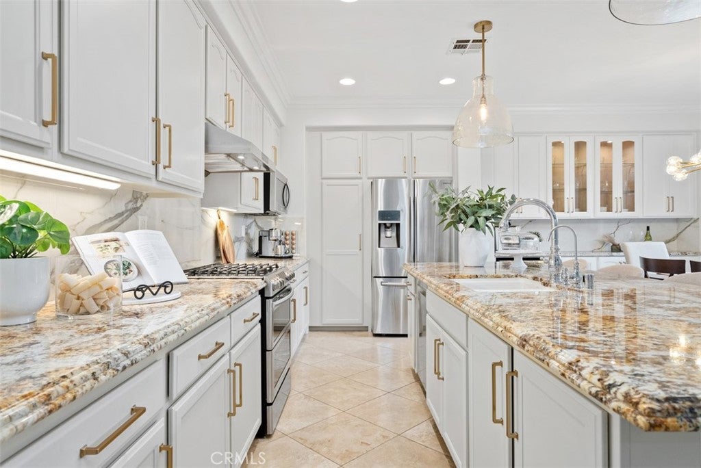 6 Bainbridge, Ladera Ranch CA 92694 - Photo 11