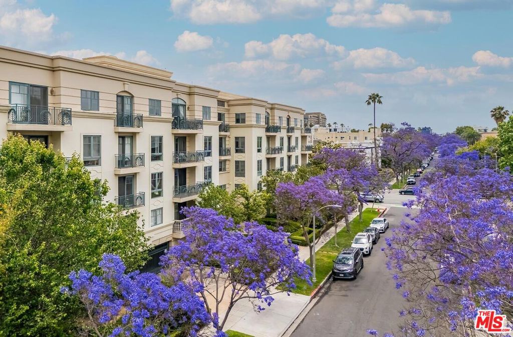 Properties 1 430 N Oakhurst Drive 105