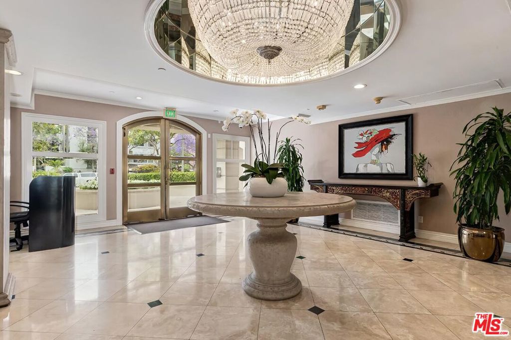 Properties 3 430 N Oakhurst Drive 105