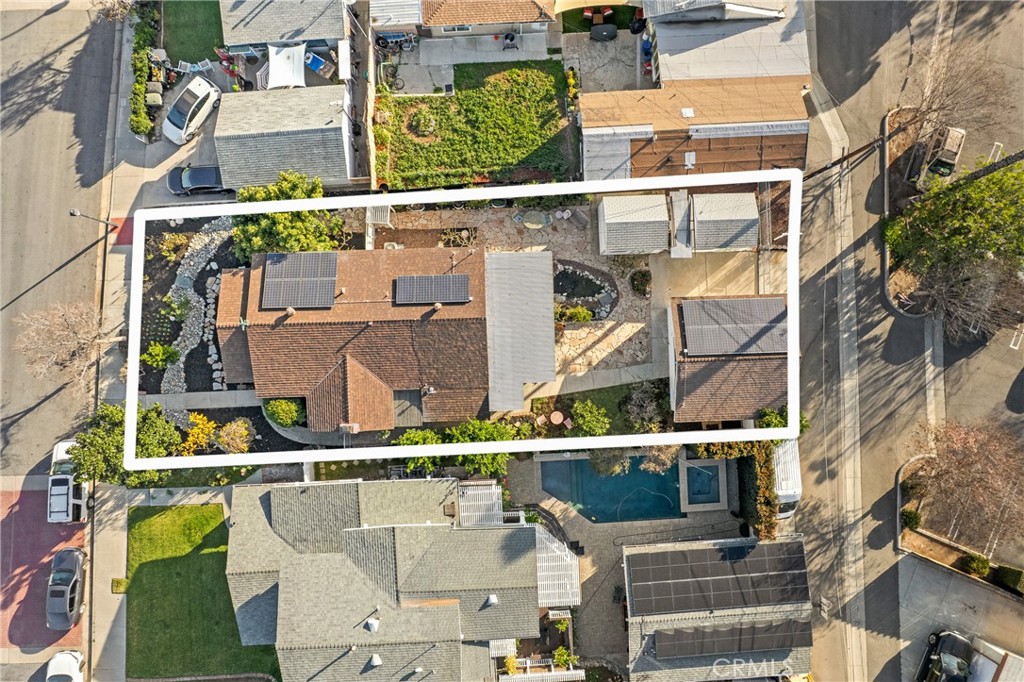 127 S Redwood Avenue