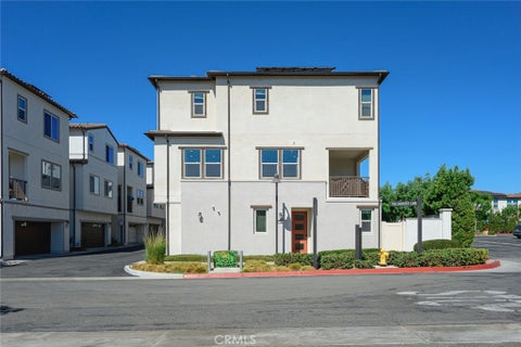 Photo of 3037 Tallahassee LN, Simi Valley, CA 93065 (MLS # TR26224739)