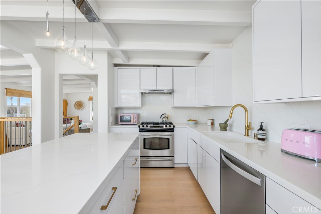 Arch Beach Heights (ABH) - Residential