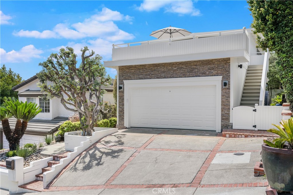 Arch Beach Heights (ABH) - Residential