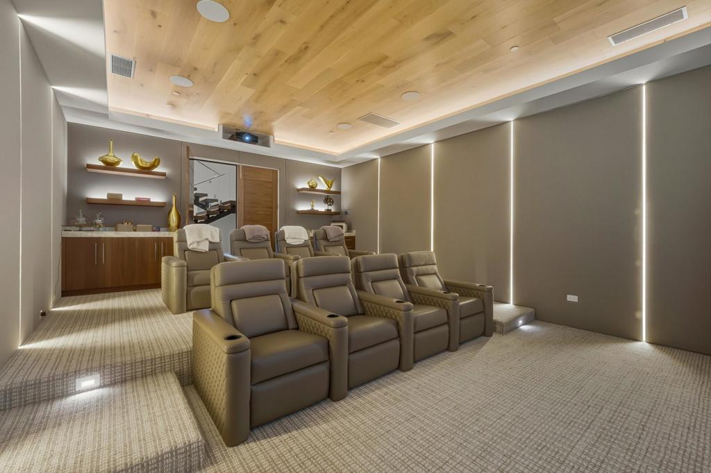 52637 Meriwether Way