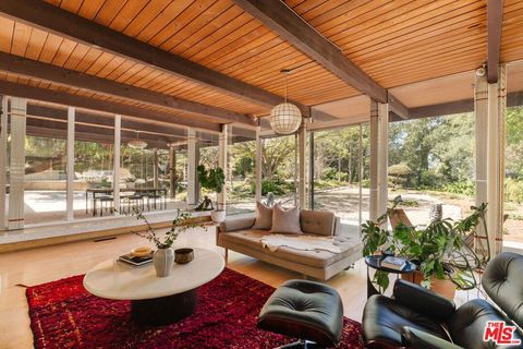 Photo of 3493 Valley Meadow Road, Sherman Oaks, CA 91403 (MLS # 26677245)