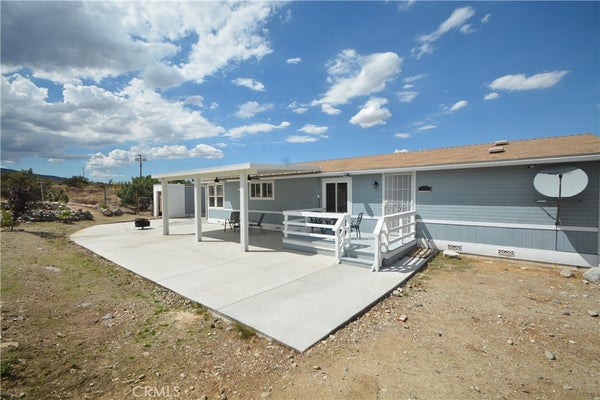 176 CA-138, PINON HILLS, CA 92372 - Image ce92938ee4f0dcb9e75de72be00cdf18/866682365