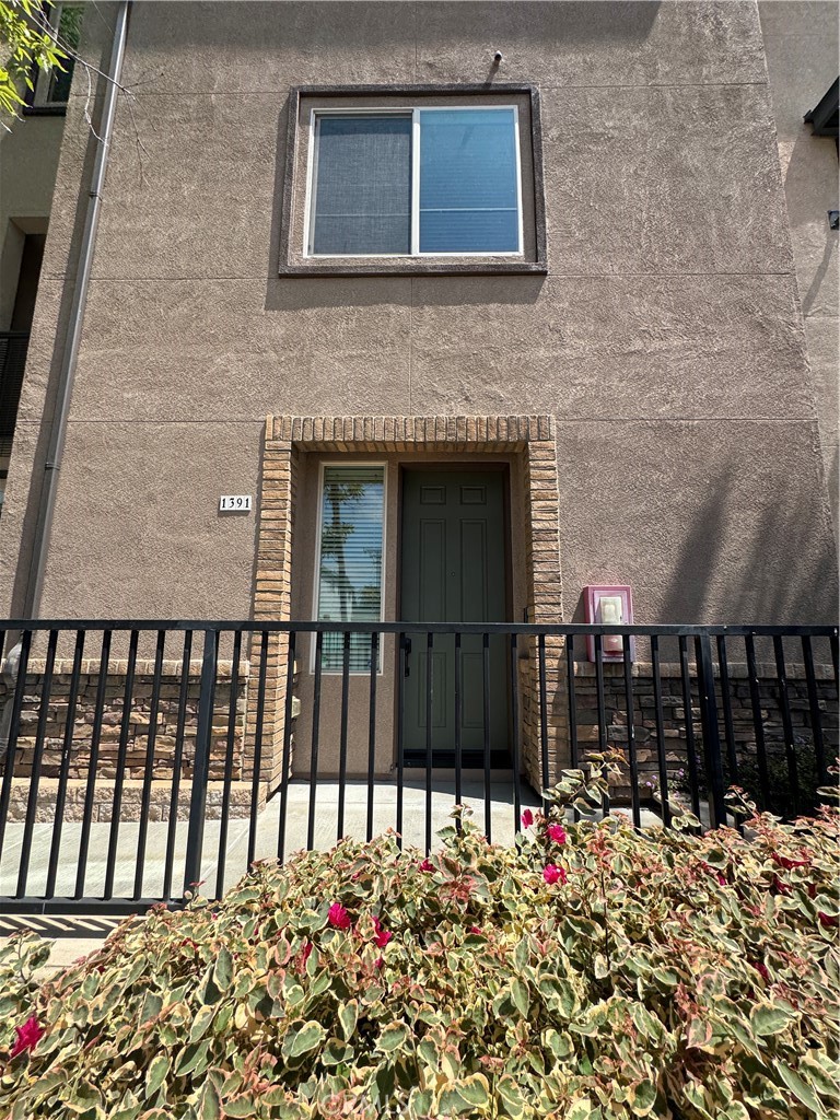 1391 Clementine Way