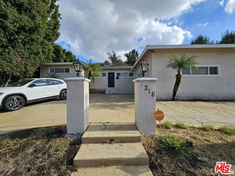 Photo of 4218 Sepulveda Boulevard, Sherman Oaks, CA 91403 (MLS # 25533385)