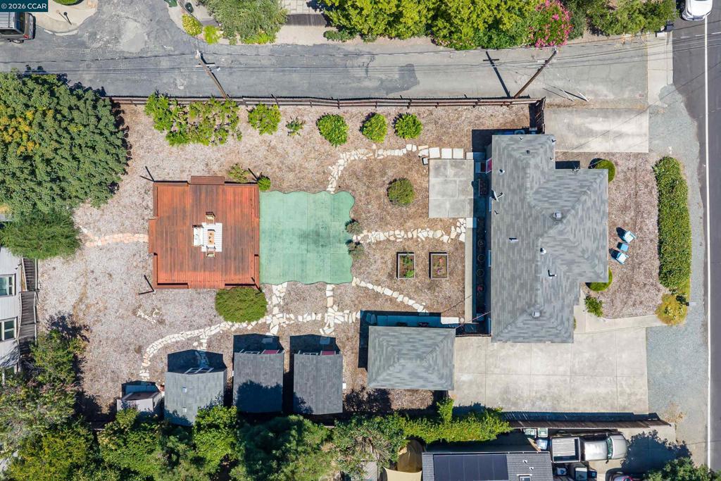 1616 2nd Ave