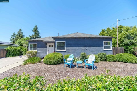 Photo of 1616 2nd Ave, Walnut Creek, CA 94597 (MLS # 41141612)