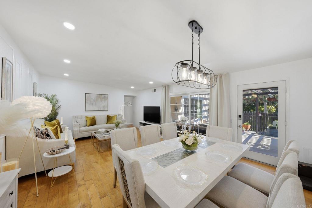 2553 Granada Circle