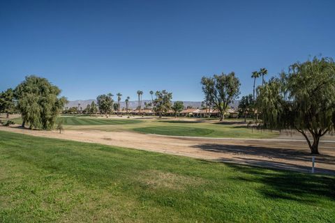 Tiny photo for 40508 Bay Hill Way, Palm Desert, CA 92211 (MLS # 219144367DA)