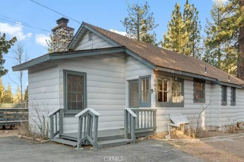 Photo of 697 Chipmunk Lane, Big Bear Lake, CA 92315 (MLS # OC25177573) Photo of 697 Chipmunk Lane, Big Bear Lake, CA 92315 (MLS # OC25177573)
