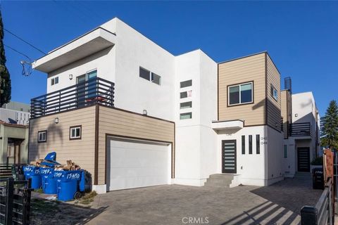 Photo of 1340 N Kenmore Ave, Los Angeles, CA 90027 (MLS # OC25219678) Photo of 1340 N Kenmore Ave, Los Angeles, CA 90027 (MLS # OC25219678)