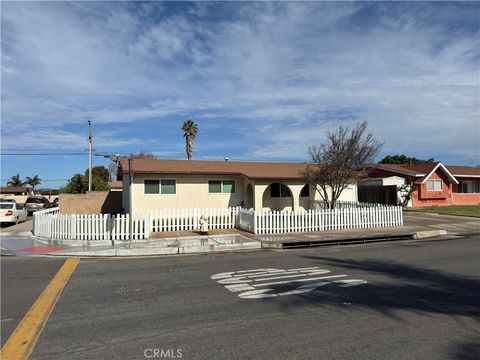 Photo of 971 W Harding Ave, Santa Maria, CA 93458 (MLS # PI26027172)
